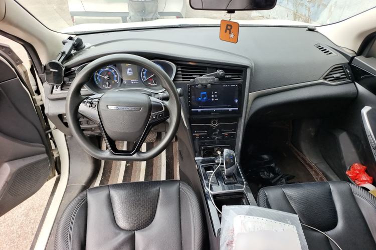 Used Venucia D60EV 2019 High-Range Comfort Edition
