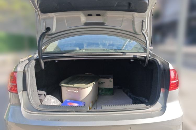 Used Volkswagen Sagitar 2015 230TSI Automatic Comfort Version Trunk