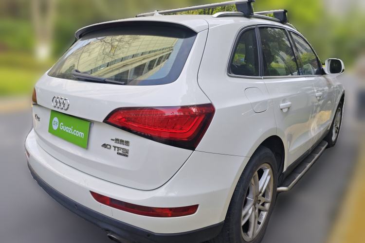 Used Audi Q5 2015 40 TFSI Comfort Model Rear Right 45 Deg