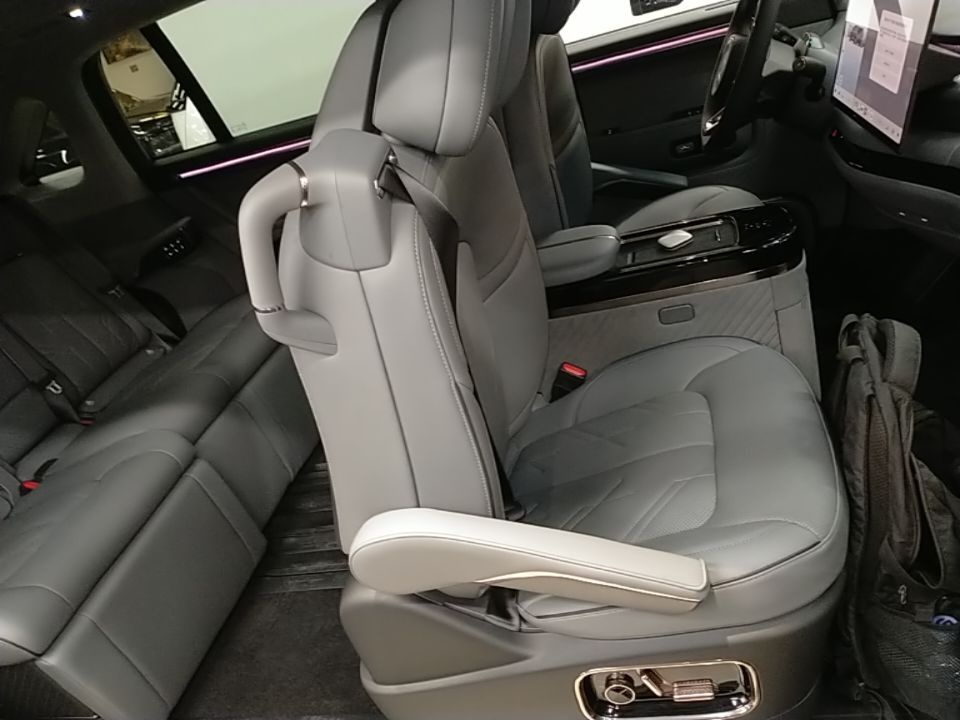 Zeekr MIX 2025 Intelligent Driving Version — снимка 19