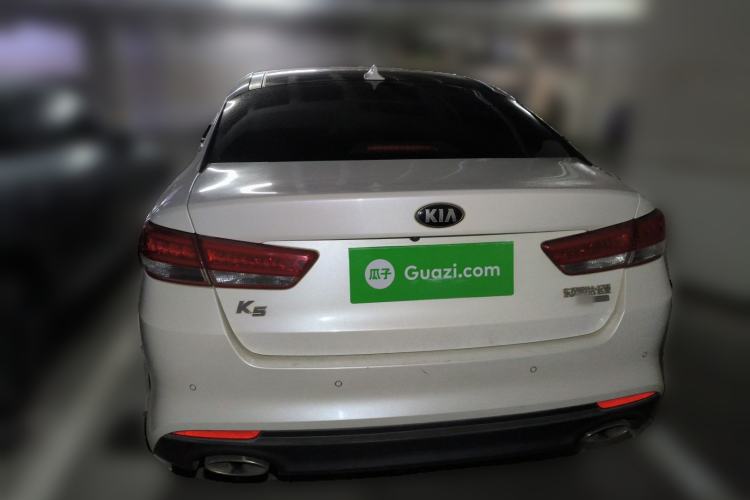 Used Kia K5 2017 2.0L Automatic 15th Anniversary Special Edition LUX
