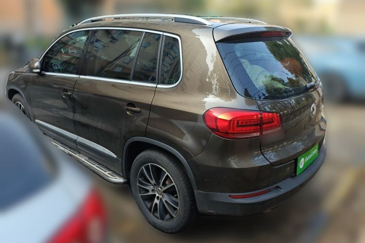 Used Volkswagen Tiguan 2015 2.0 TSI Automatic All-Wheel Drive Luxury Edition Rear Left 45 Deg