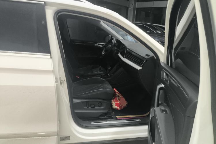 Used Volkswagen Tiguan L 2022 330TSI Automatic Two-Wheel Drive R-Line Enhanced Edition
