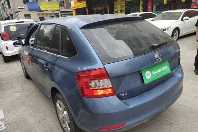 Used Skoda Rapid Spaceback 2016 1.6L Manual Trend Edition
