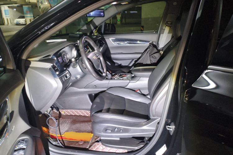 Used Cadillac XT6 2021 2.0T Six-Seater Four-Wheel-Drive Luxury Version
