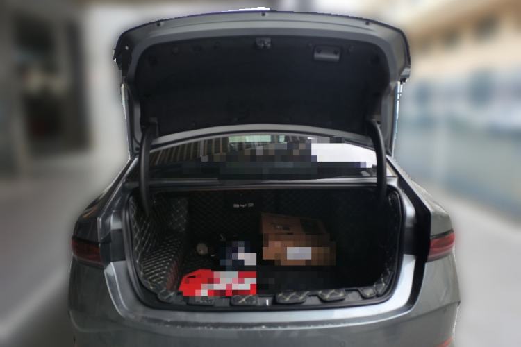 Used BYD Qin PLUS 2025 DM-i Smart Drive 55KM Leading Model Trunk