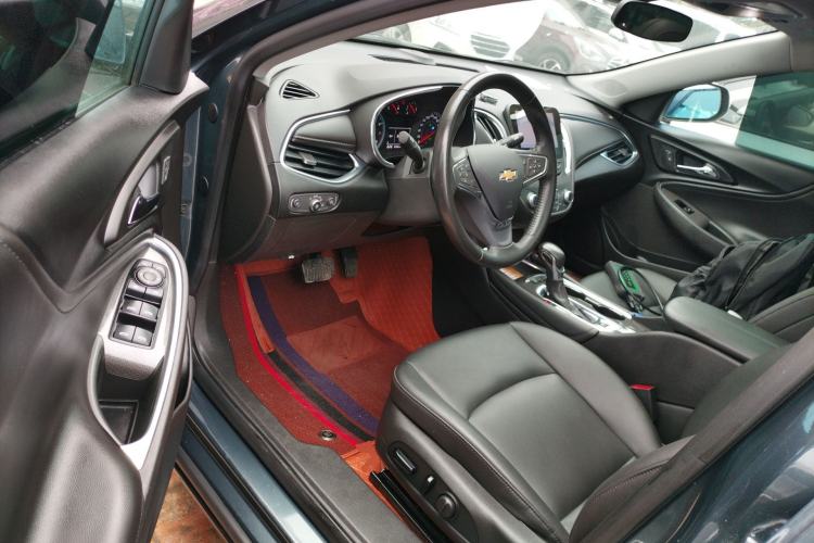 Used Chevrolet Malibu XL 2022 535T Automatic Sport Edition Driver Seat