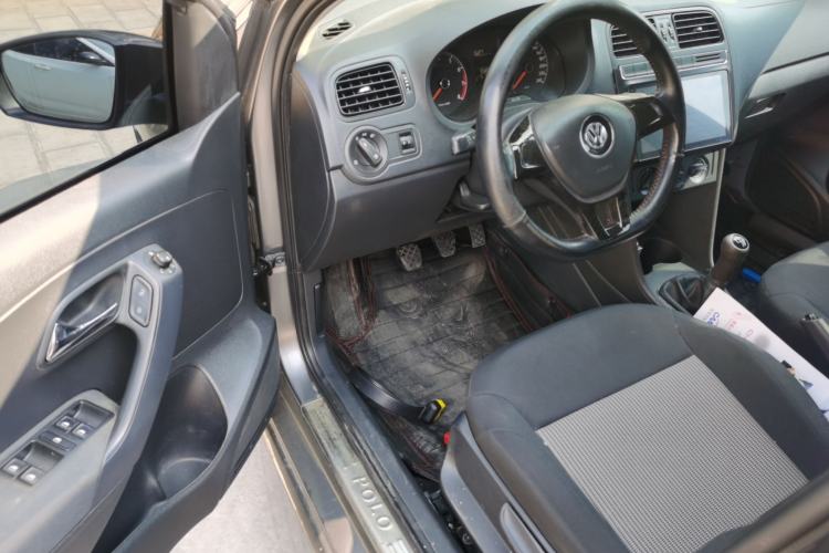 Used Volkswagen Polo 2014 1.4L Manual Fashion Edition Driver Seat