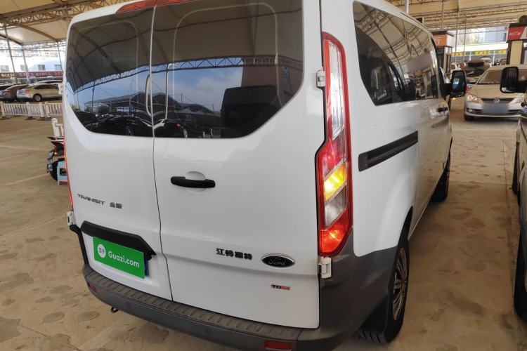 Used Ford Transit 2019 2.0T Diesel Multi-Purpose Commercial Vehicle Short Wheelbase Low Roof 6-Seater China VI Standard