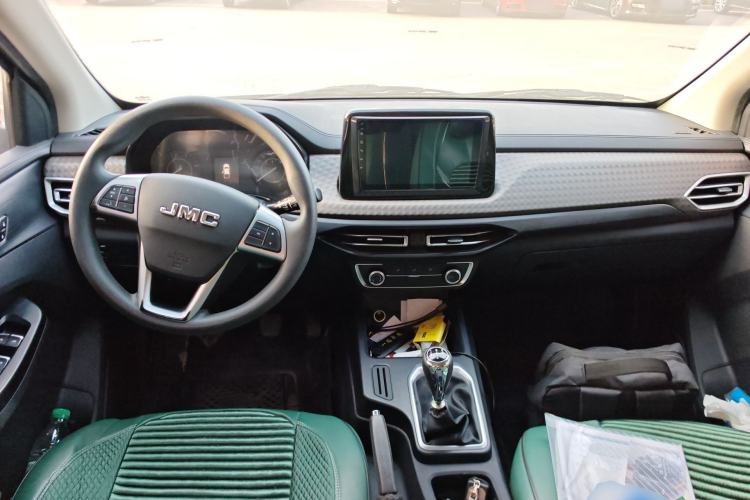 Used JMC Baodian 2020 2.5T Diesel 4x4 Comfort Edition Long Wheelbase JX4D25A6L