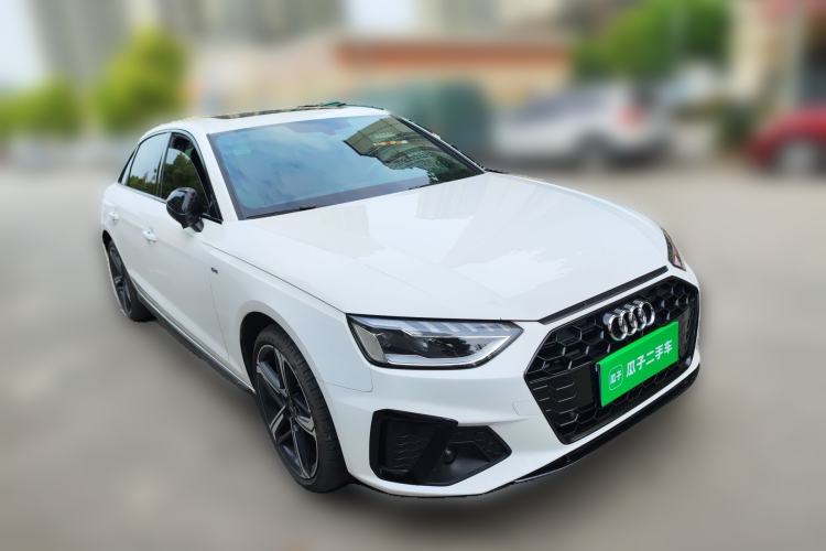 Used Audi A4L 2024 40 TFSI Luxury Dynamic Edition Front Right 45 Deg