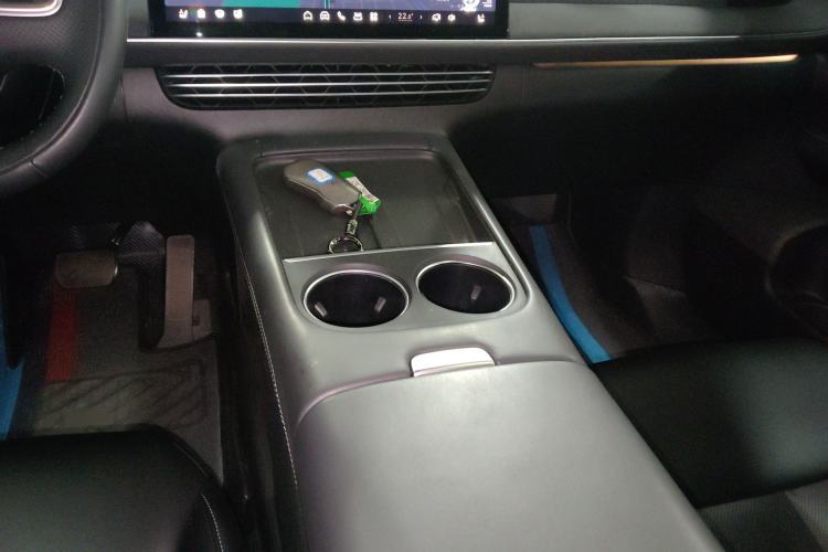 Used XPeng G6 2023 755 Ultra-Long Range Pro Gear Lever