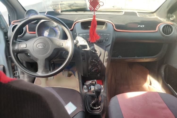 Used BYD F0 2011 Shangku Edition 1.0L Yuexiu Model
