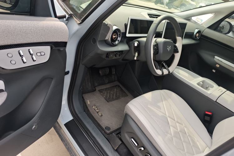 Used ARCFOX Kaola 2023 Family Edition Pro
