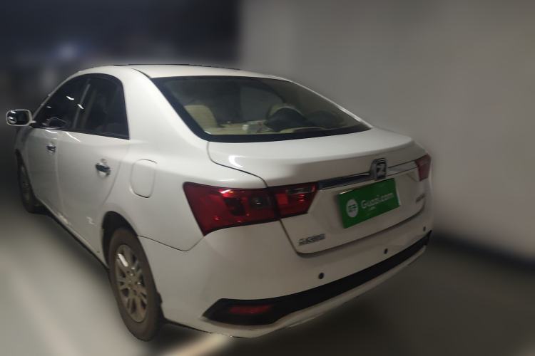 Used Zotye Z300 2016 New Vision 1.5L Manual Entry-Level Model Rear Left 45 Deg