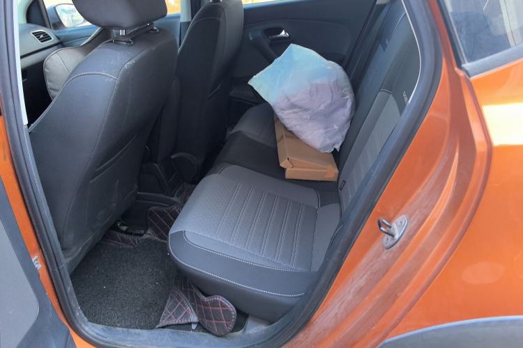 Used Volkswagen Polo 2014 1.6L Cross Polo Automatic