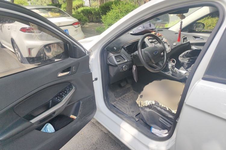 Used Ford Escort 2019 Revised 1.5L Automatic ZhiXiang Version China VI Standard
