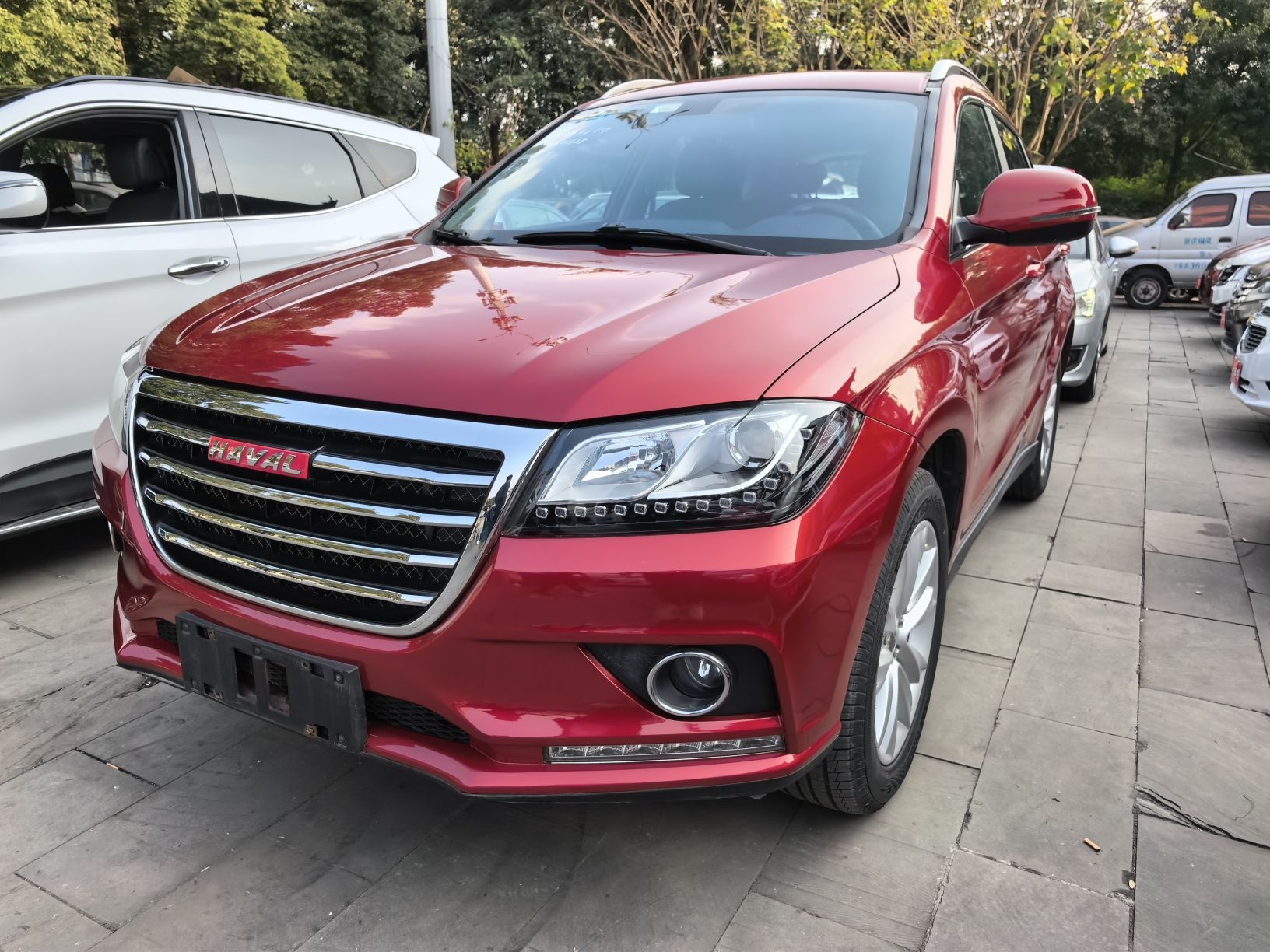 Used Haval H2 2014 1.5L Red 49800km MT 5 Seats for Sale - Cheap Price ...