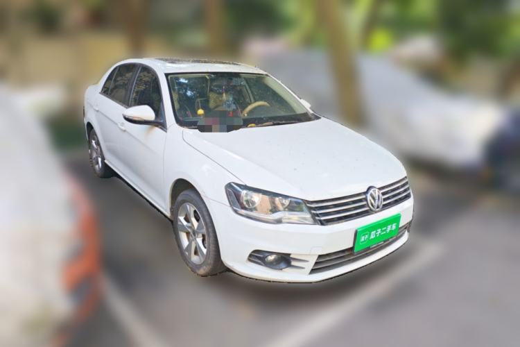 Used Volkswagen Bora 2014 1.6L Manual Comfort Model Front Right 45 Deg