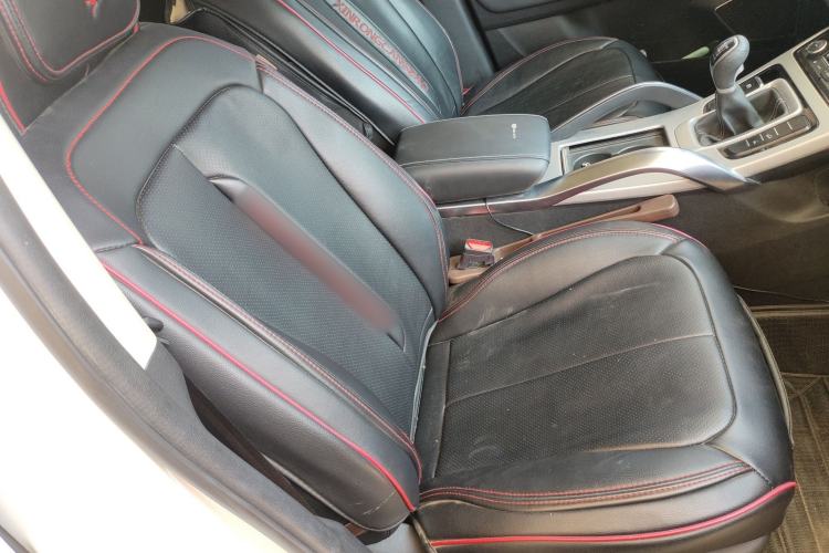 Used Geely Auto Emgrand X7 Sport 2016 2.0L Manual ZhiShang Version Right Front Seat