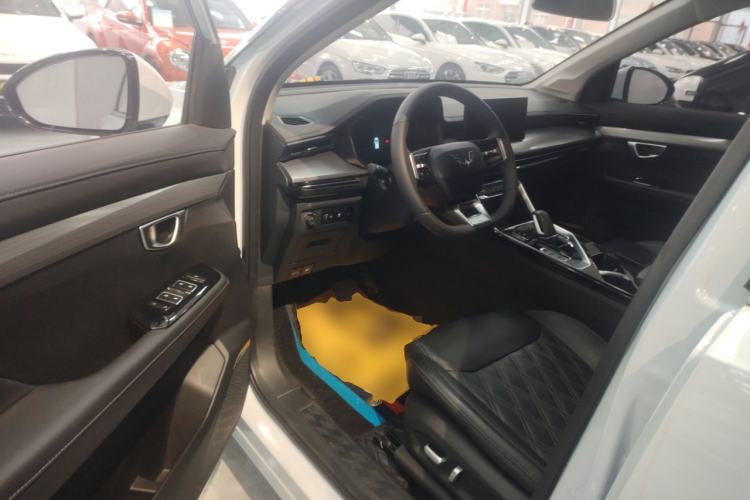 Used Wuling Asta 2022 2.0L DHT Electric-Speed Version