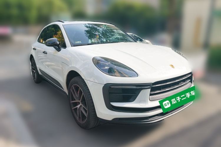 Used Porsche Macan 2022 Macan S 2.9T Front Right 45 Deg
