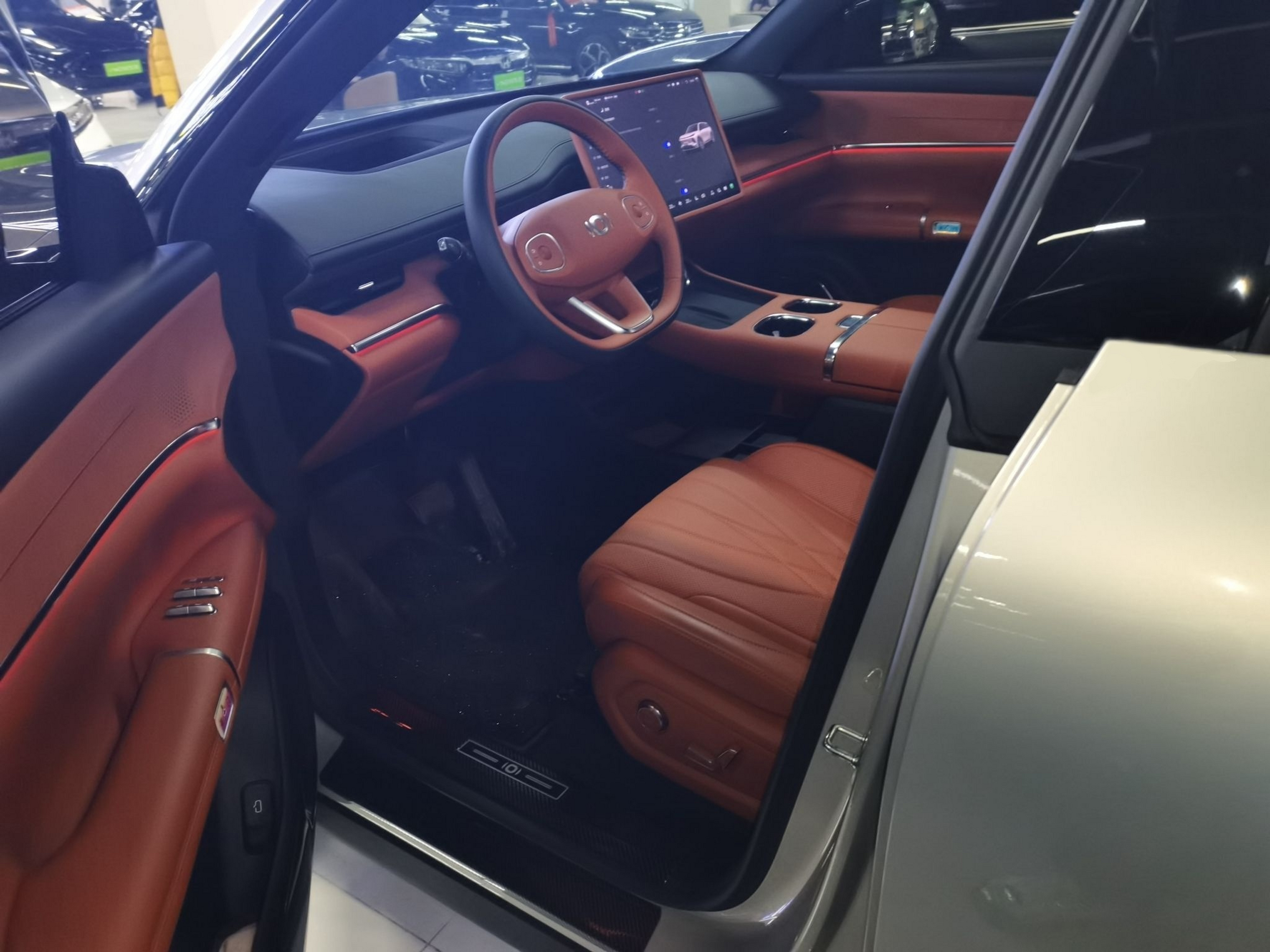 المقاعد الأمامية داخل السيارة