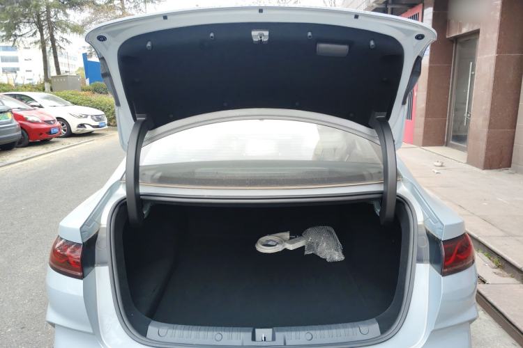 Used BYD Qin L 2025 DM-i Smart Drive 120KM Superior Model