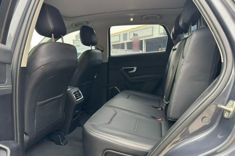 Used BYD Song Pro 2019 1.5T Automatic Elite Edition Interior 3
