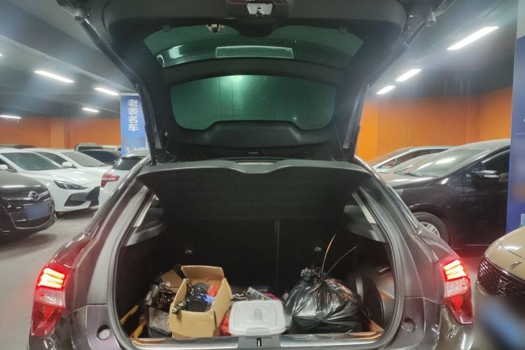 Used DS 5 2014 1.6T Luxury Edition THP200