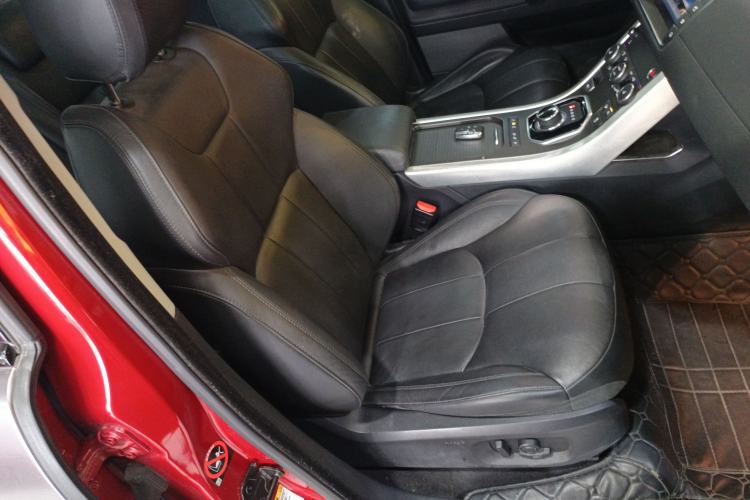 Used Land Rover Range Evoque 2017 2.0T SE Smart Glow Edition Right Front Seat