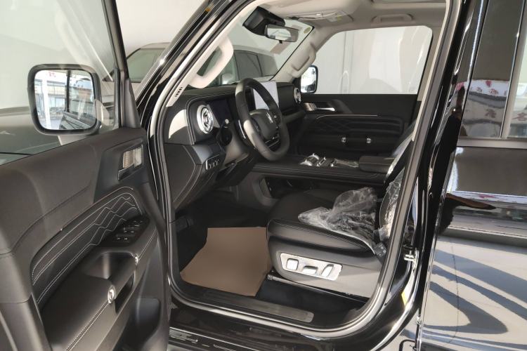 Used Tank 300 New Energy 2025 Hi4-T