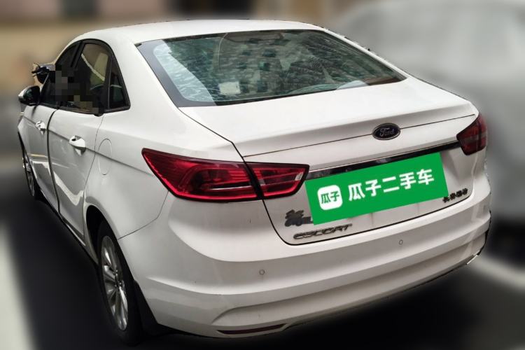 Used Ford Escort 2015 1.5L Automatic Fashion Model
