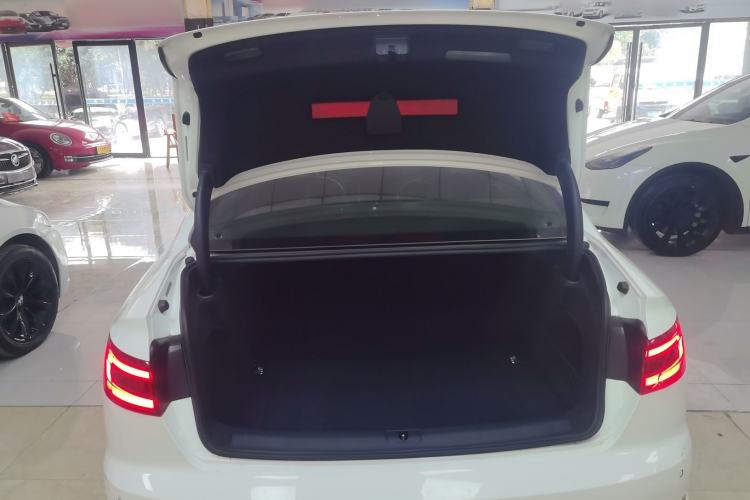 Used Audi A4L 2019 40 TFSI Ambition China VI
