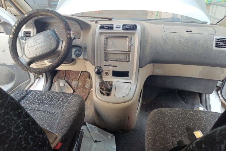 Used Jinbei Grace 2015 2.0L Classic Edition Standard Model Short Wheelbase 7 Seats
