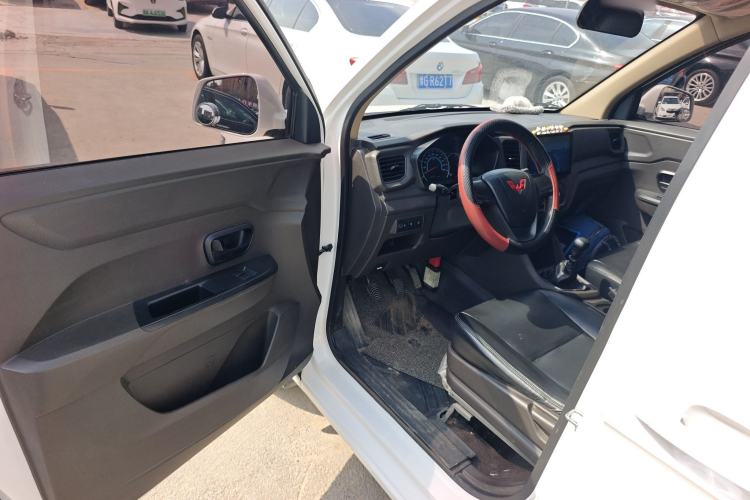 Used Wuling Hongguang V 2022 1.5L Enjoy Edition Hydraulic Power Steering LAR Driver Seat