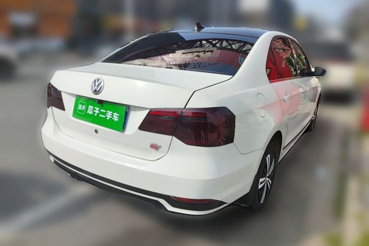 Used Volkswagen Jetta 2015 Zhuihui Edition 1.4L Manual Fashion Model
