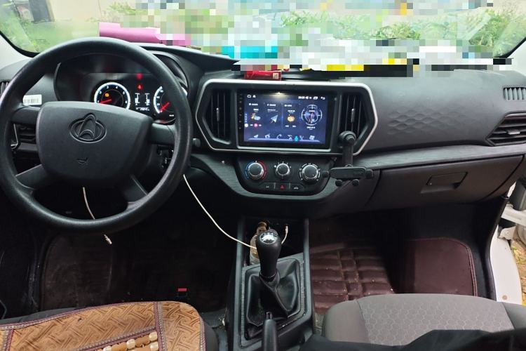 Used CHANGAN KAICHENG Ruixing M60 2023 1.5L GDI Comfort-Class Passenger Vehicle 6/7 Seats Center Console