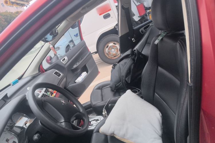 Used Peugeot 307 2010 Sedan 1.6L Automatic Comfort Edition
