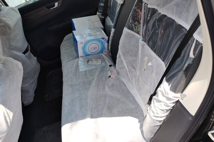 Used Hongqi E-QM5 2024 450km Range Commuter Version
