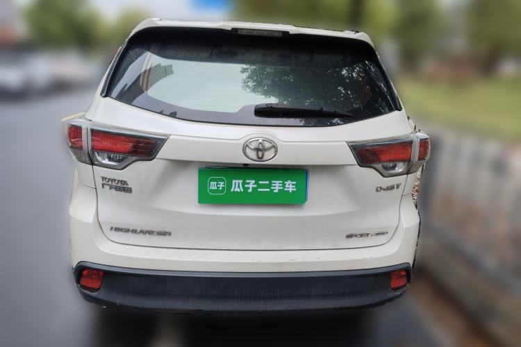 Used Toyota Highlander 2015 2.0T Four-Wheel Drive Luxury Navigation Version with 7 Seats
