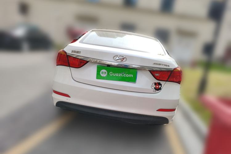 Used Hyundai Mistra 2014 1.8L Manual Comfort GL Model Rear