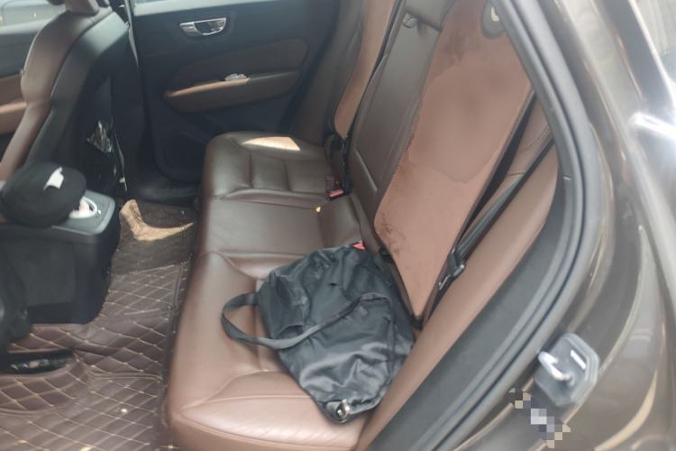 Used Volvo XC60 2022 B5 4x4 Zhiyi Sport Edition
