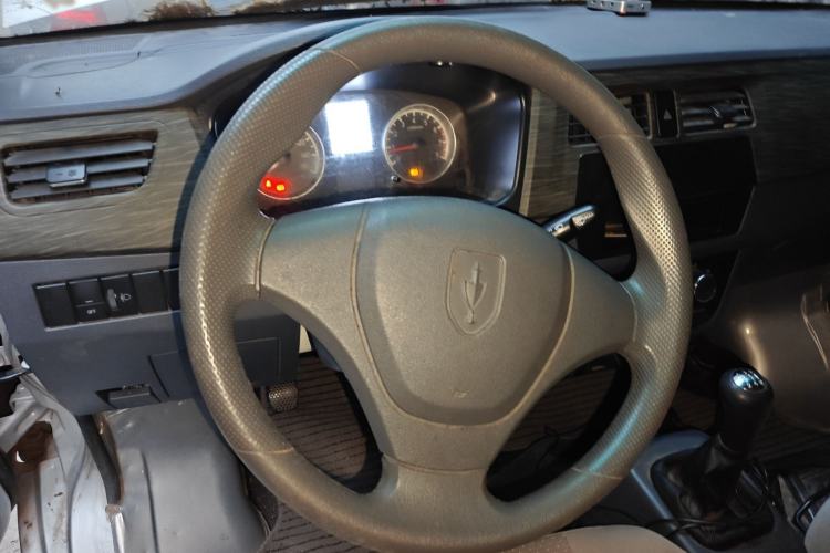 Used Jinbei Hiace X30 2021 1.5L Wealthy Single-Steaming Air-Conditioned Van China VI Standard SWC15M Steering Wheel