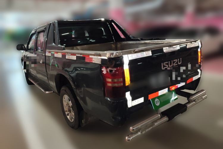 Used Isuzu Pickup 2015 3.0T Two-Wheel Drive 4KH1CT
