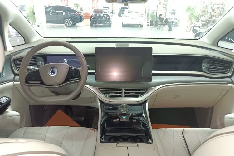 Used Denza D9 2022 DM-i 970 Four-Wheel Drive Prestige Model