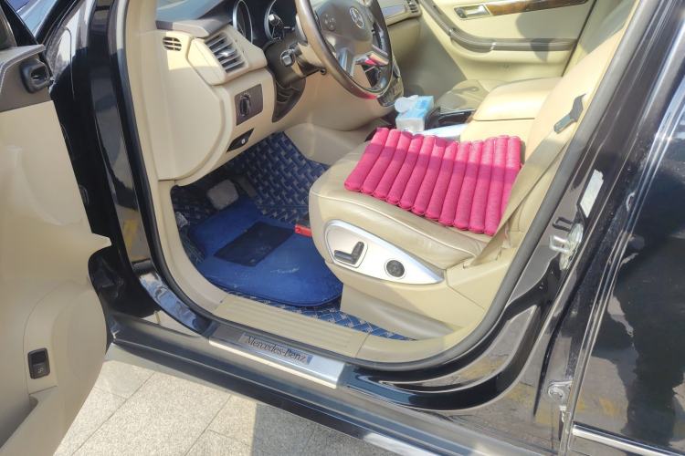 Used Mercedes-Benz R-Class 2011 R 350 L 4MATIC
