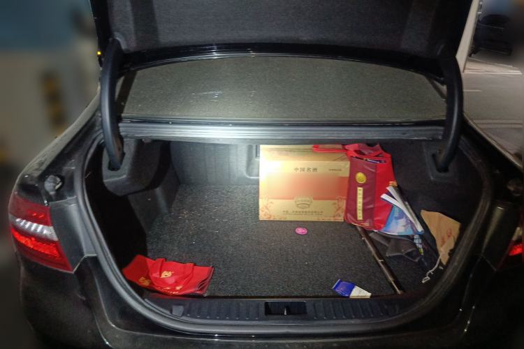 Used Ford Taurus 2017 EcoBoost 325 V6 Flagship Model Trunk