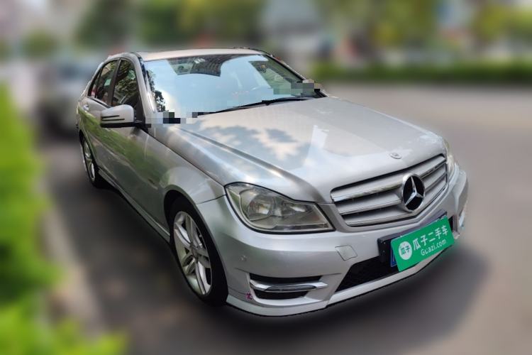 Used Mercedes-Benz C-Class 2011 C 200 CGI Fashion Model Front Right 45 Deg