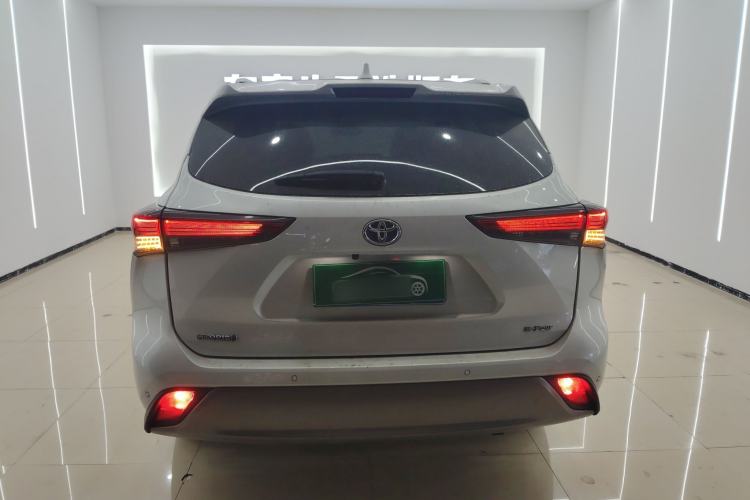Used Toyota Highlander 2023 2.5L Smart Electric Hybrid Dual-Engine Four-Wheel Drive Prestige Version – 7 Seats
